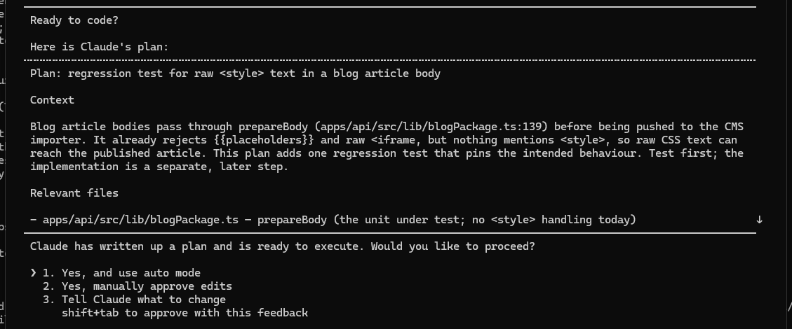 Claude Code proposed plan followed by options to use Auto mode, approve edits manually or request changes